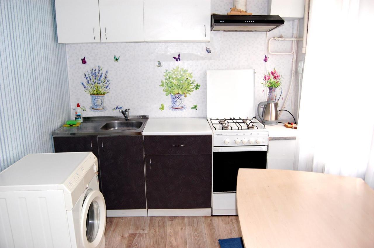 Standard Apartment On Umanskaya Kijev Kültér fotó